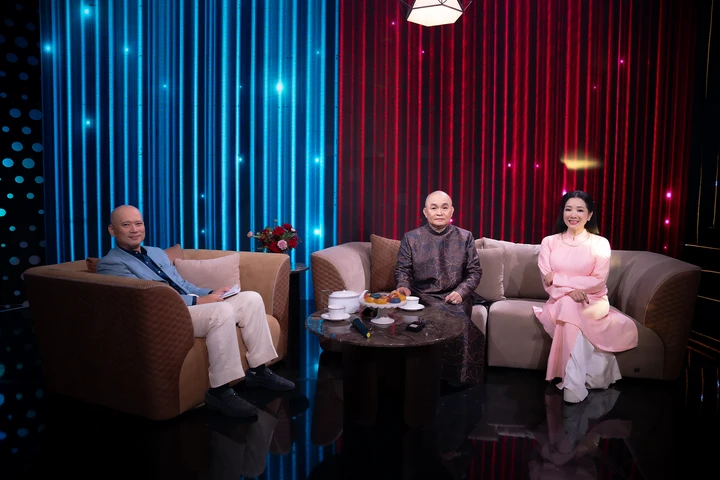 Bị nhầm là vợ chồng với Thanh Thanh Hiền, Xuân Hinh tiết lộ bà xã không ghen