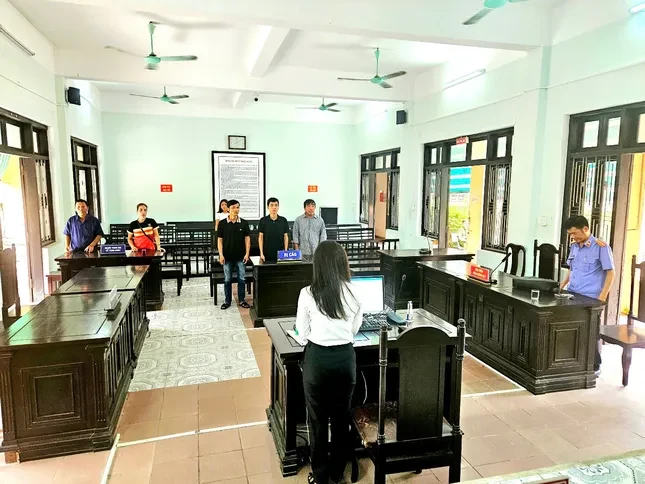 Nhân viên bảo vệ di tích chiếm đoạt hàng trăm vé tham quan Đại Nội Huế