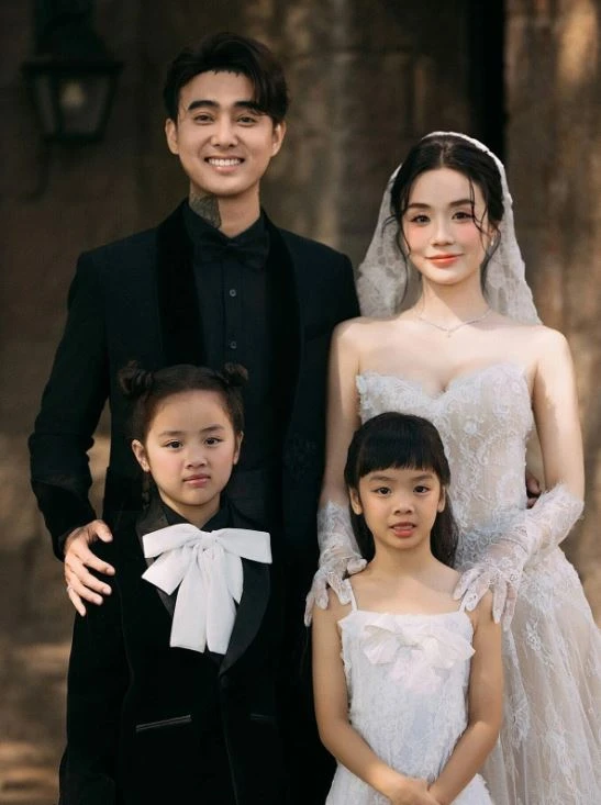 Không nhận chu cấp từ Hoài Lâm, Cindy Lư vẫn có thể cho con học trường tư, nhìn học phí của 2 bé mà CHOÁNG!