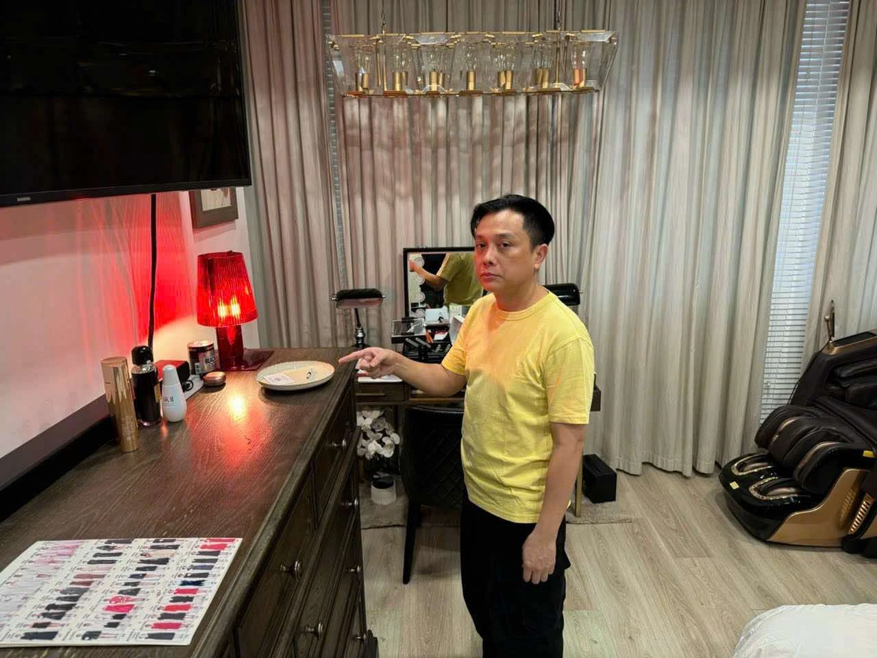 Trước NTK Nguyễn Công Trí, showbiz Việt từng chấn động với loạt nghệ sĩ liên quan ma tuý