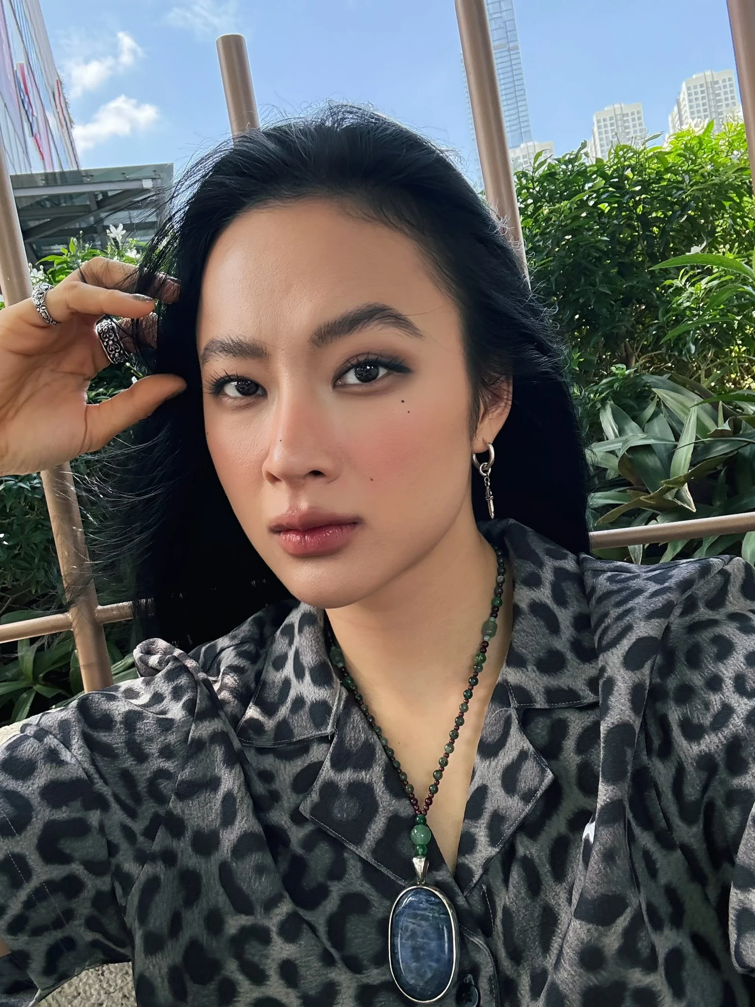 Không vai diễn, không sự nghiệp nhưng Angela Phương Trinh vẫn khát khao được chú ý!