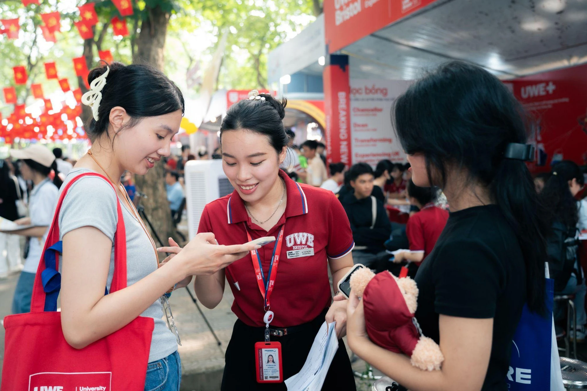Xét tuyển Đại học 2025: Ưu tiên năng lực hơn điểm số, nhận bằng cấp quốc tế chuẩn Anh quốc