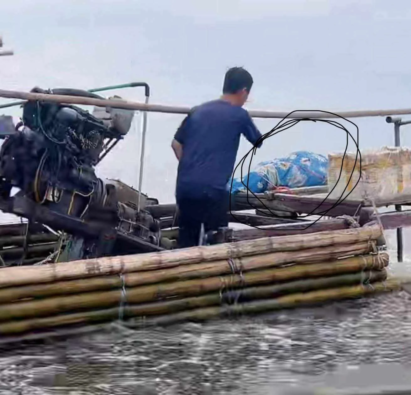 Thương tâm: Tìm thấy cháu bé 6 tuổi đuối nước trên biển Sầm Sơn sau 3 ngày mất tích