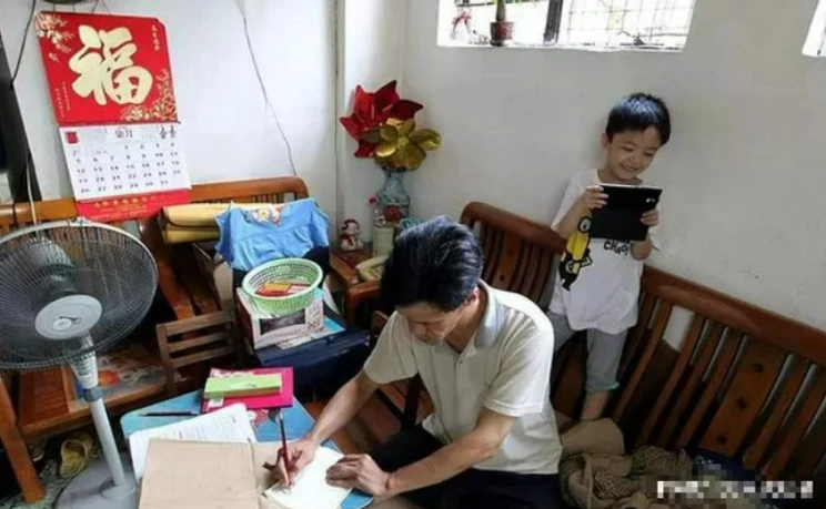 Chủ căn hộ 30m² không chịu di dời khiến chủ đầu tư tốn thêm 364 tỷ đồng xây cầu vượt 360 độ bao quanh: “Tôi muốn tiền phá dỡ ngang giá cây cầu!”
