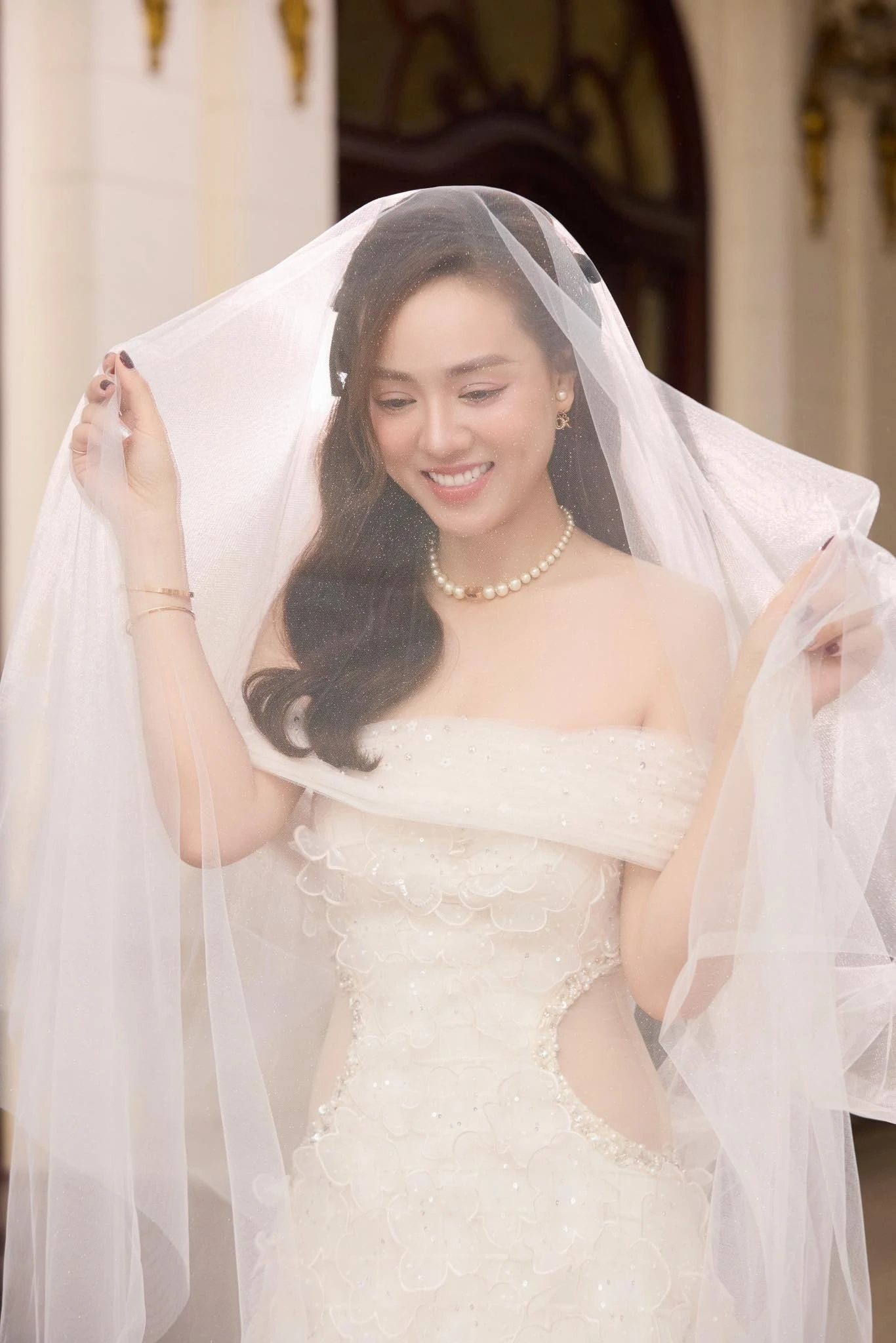 Bà xã Công Lý lên tiếng trước thông tin 