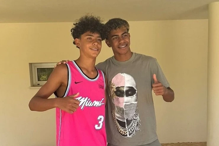 Con trai Ronaldo làm dậy sóng cõi mạng với phát ngôn: 