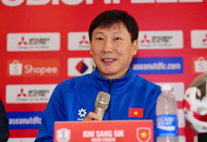 Vô địch AFF Cup 2024, HLV Kim Sang-sik hưởng 'đặc quyền' bất ngờ