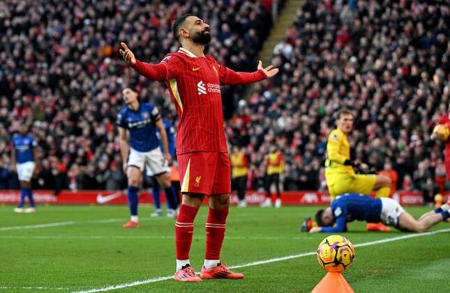 Liverpool và Arsenal tịnh tiến, Man City ngược dòng hạ Chelsea