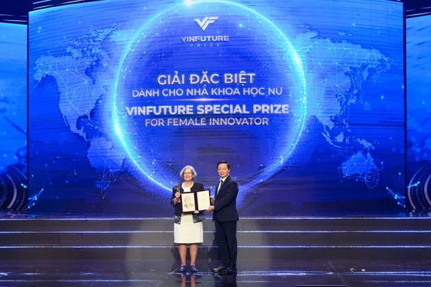 Nữ GS vừa nhận giải thưởng hơn 12 tỷ của VinFuture: 