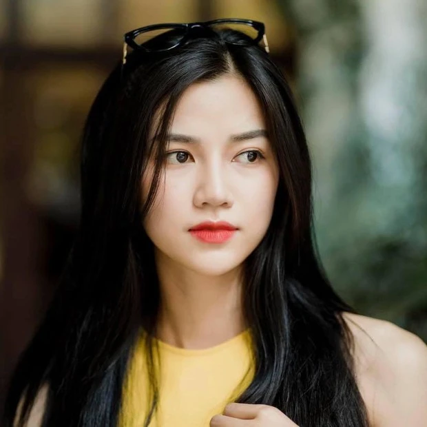 Sao nữ phủ sóng 2 phim Việt hiện tại, từ hiện đại đến cổ trang đều cân đẹp vai diễn
