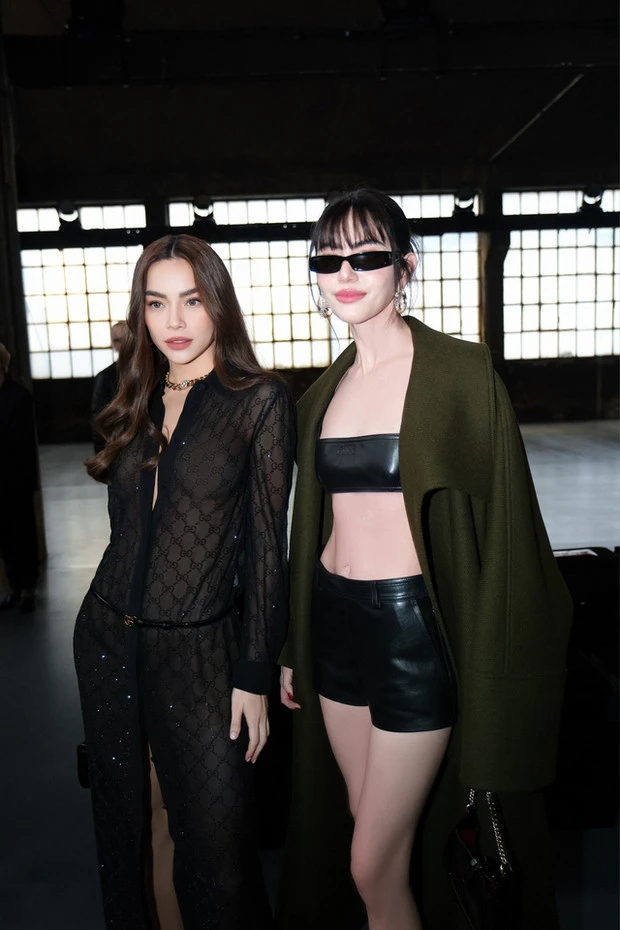 Hồ Ngọc Hà chung khung hình dàn sao quốc tế: Visual slay bất chấp, nổi bật khi khoe sắc cạnh Victoria Beckham
