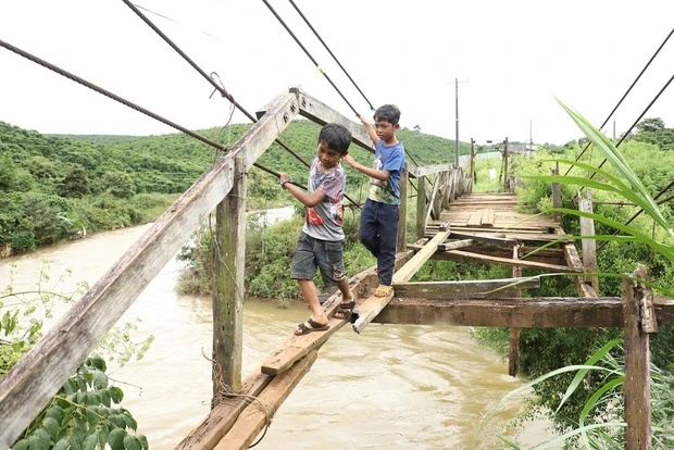 Hành trình 10 năm 'Kiến tạo nhịp cầu - Kiến tạo ước mơ' của quỹ Nam Phương