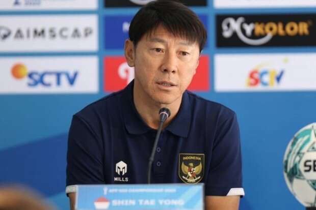 Thi đấu tệ ở vòng loại World Cup 2026, HLV Shin Tae-yong bị LĐBĐ Indonesia 'tuýt còi'