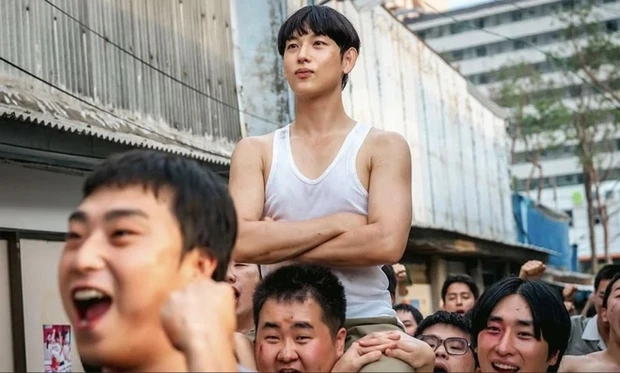 Bộ phim hay xuất sắc có lượng người xem tăng 934%, dàn cast chỉ cần cất lời là khán giả quá sốc