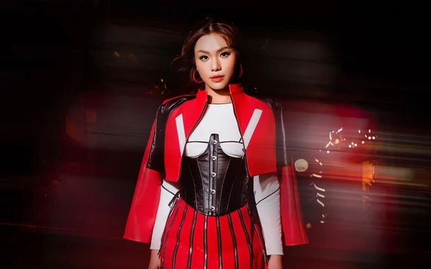 Phương Vy bị diva Mỹ Linh 