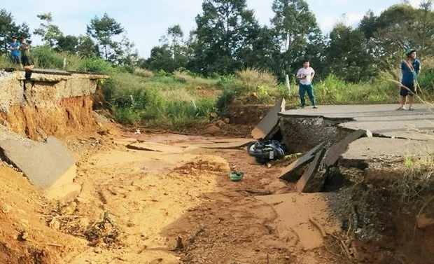 Người đàn ông tử vong sau khi rơi xuống hố sâu ở đường tránh TP Bảo Lộc