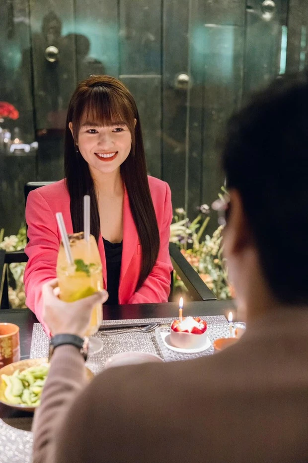 Sau 7 năm bên nhau, sao nữ Vbiz hạnh phúc đón tuổi mới bên chồng sắp cưới