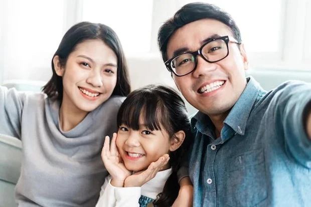 Có cha mẹ kiểu này là may mắn lớn nhất của cuộc đời con cái: Dù chỉ đủ ăn qua ngày, con cũng trưởng thành thật hạnh phúc