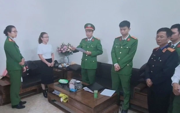 Cựu nữ giáo viên bị bắt vì thường xuyên tung tin sai sự thật lên mạng xã hội