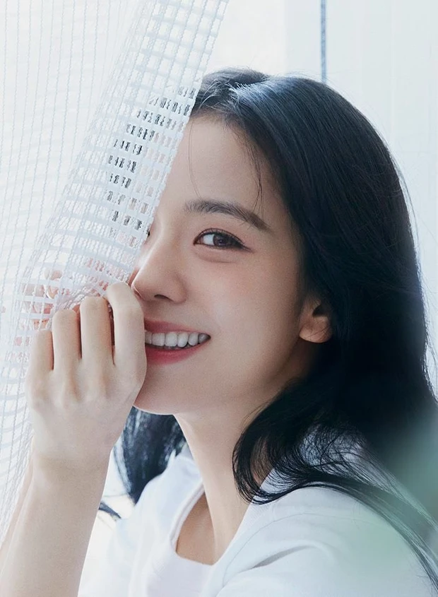 Jisoo vừa lên 