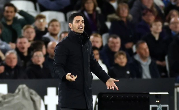 Arsenal thua bạc nhược, HLV Arteta mắng học trò