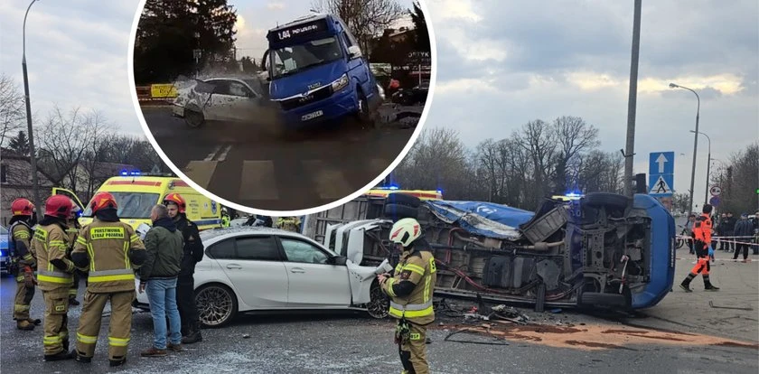 Rozpędzone BMW wbiło się w autobus. Pojawiło się dramatyczne nagranie