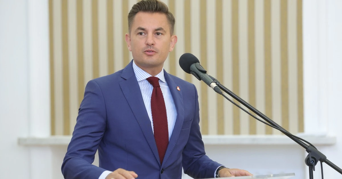 Arkadiusz Myrcha mógł złamać ciszę wyborczą. Opublikował przeprosiny