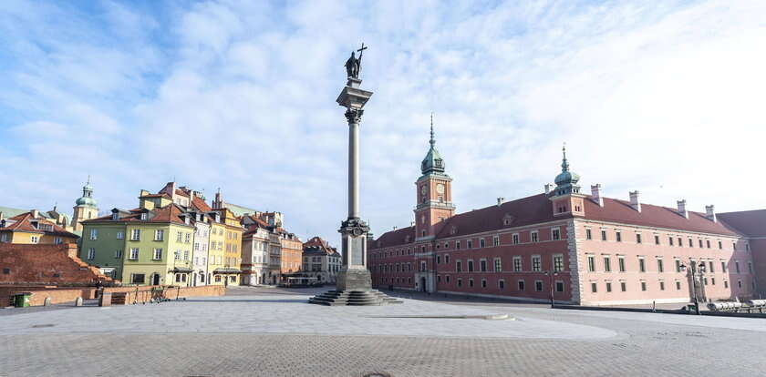 Ważny komunikat dla osób przebywających w środę w Warszawie. Ministerstwo podpisuje dokument