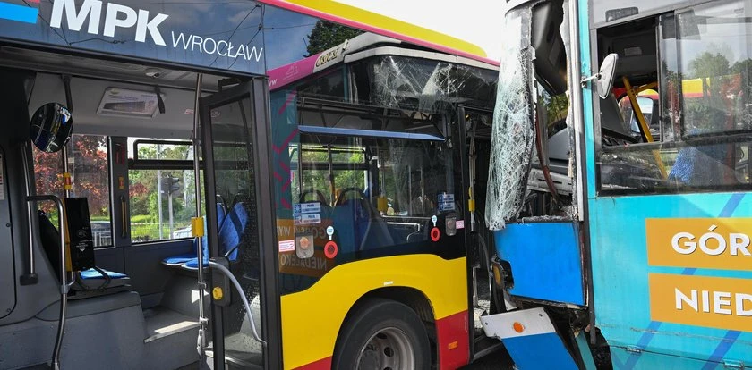 Groźny wypadek we Wrocławiu. Jest wielu rannych, w tym dziecko