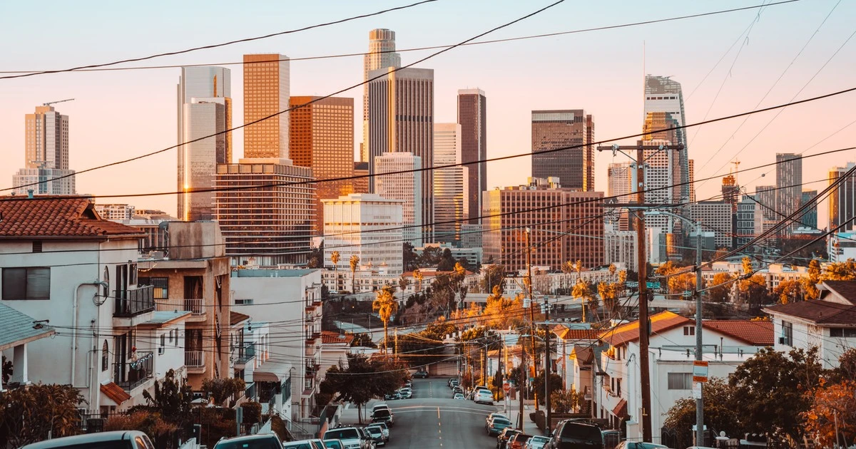 Los Angeles zamienia się w miejsce nie do życia. 