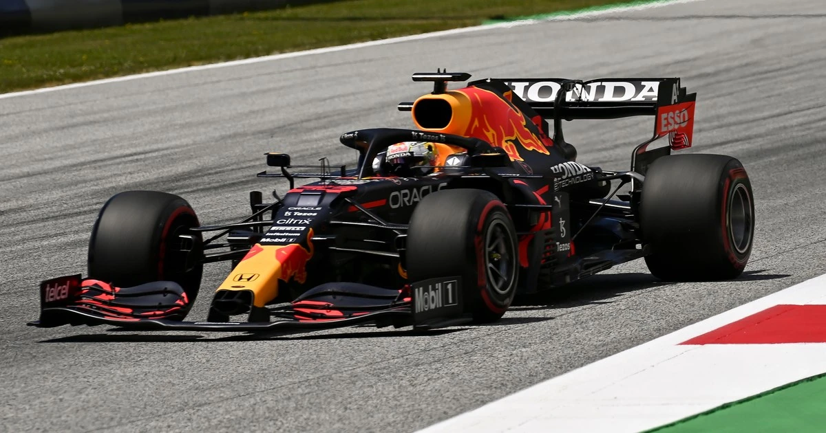 F1: Verstappen z pole position
