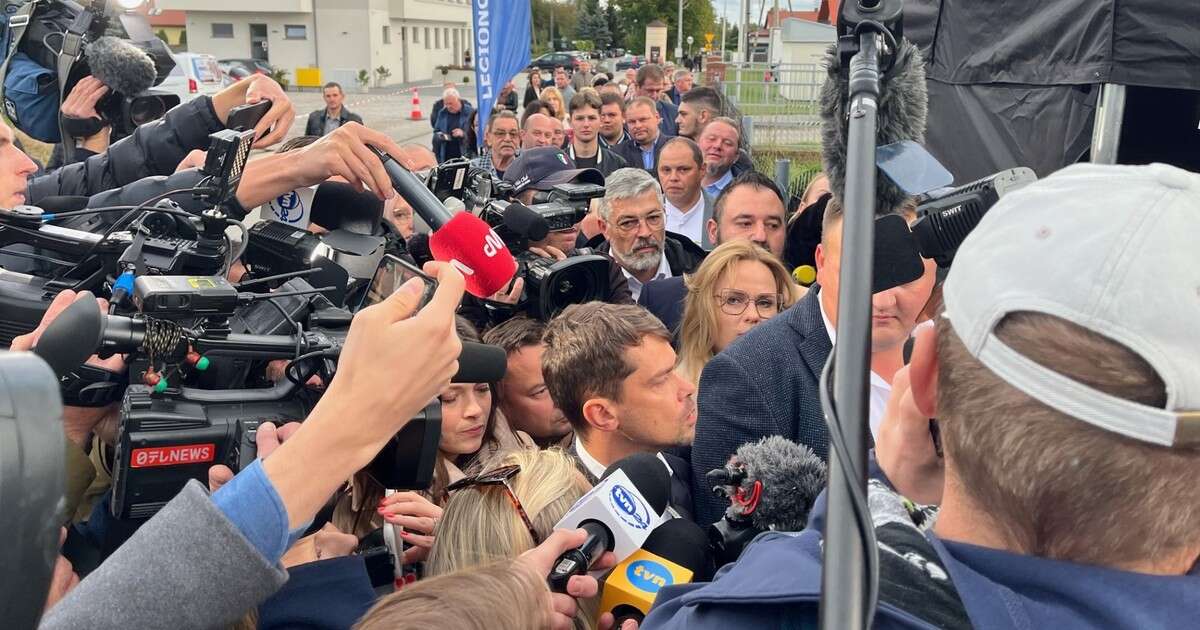 Kulisy wizyty prezesa PiS w Przysusze. W tle przepychanki z Agrounią i wejście tylko dla wybrańców