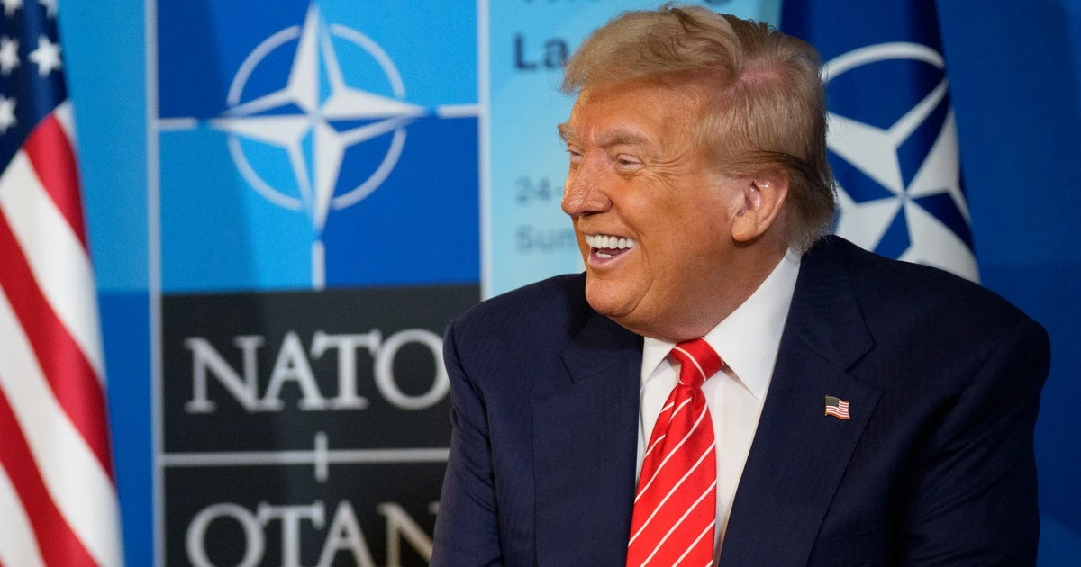 Donald Trump nauczył się kochać NATO. 