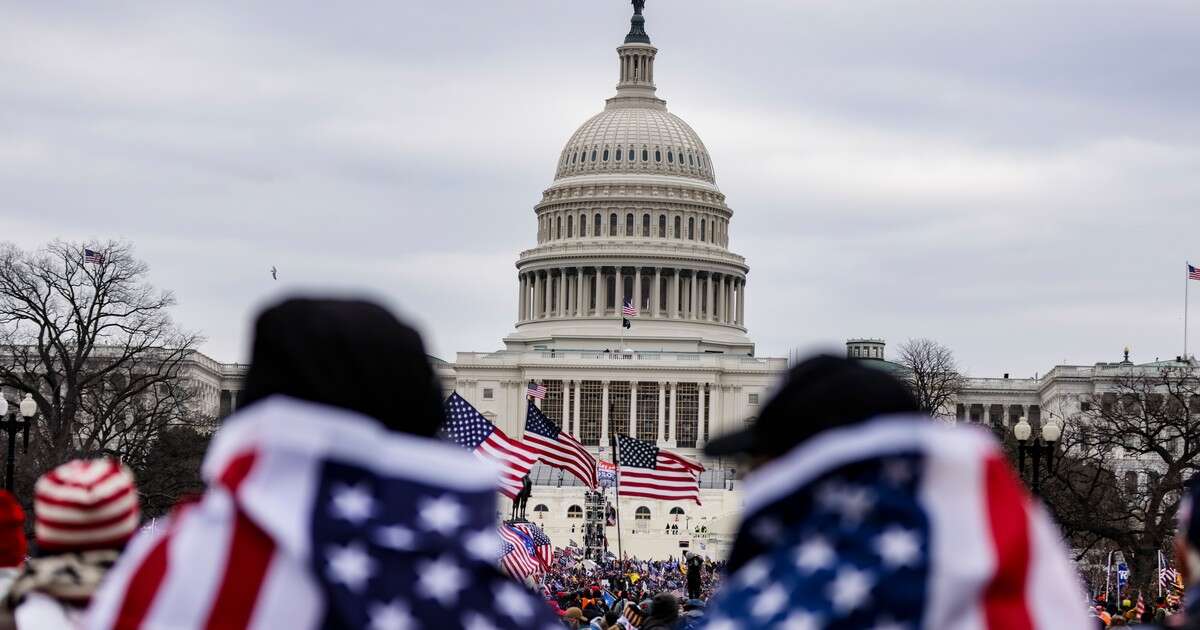 Organizatorzy wyborów w USA przygotowują się na najgorsze. Apogeum przemocy ma nastąpić 17 grudnia. Kapitol stanie się fortecą