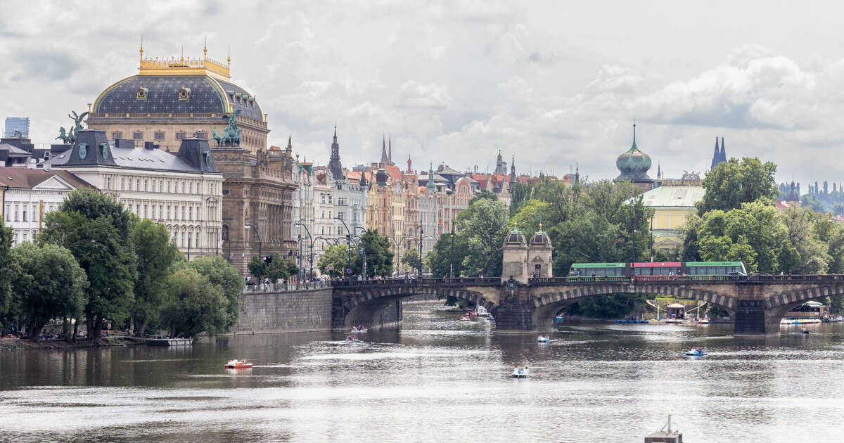 Czesi szykują się na ekstremalne stany pogodowe. Są nowe zalecenia, trwają specjalne zrzuty wody