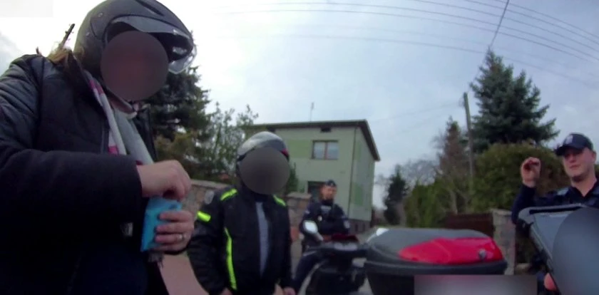 Kontrola przebiegła sprawnie dzięki niespodziewanym umiejętnościom policjanta