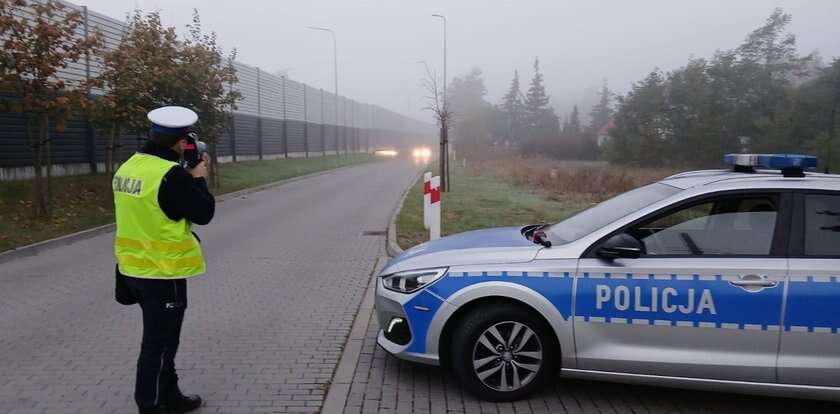 Zatrzymali taksówkarza do kontroli. Prędkość nie była jego jedynym problemem!