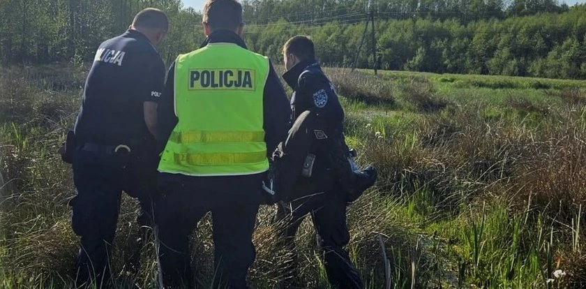 Dramat w lesie. Bagno pochłaniało seniora. 