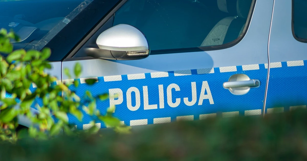 Motocyklista potrącił pieszych w Warszawie. 68-latek nie żyje, dwie osoby w szpitalu