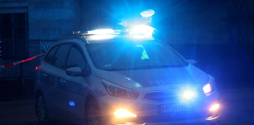Radiowóz dachował podczas pościgu w Gdańsku. 