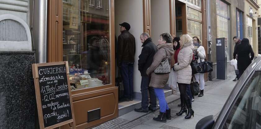 Jedna sztuka dostarcza nawet 600 kalorii! Polacy jedzą na umór i dziwią się, że tyją