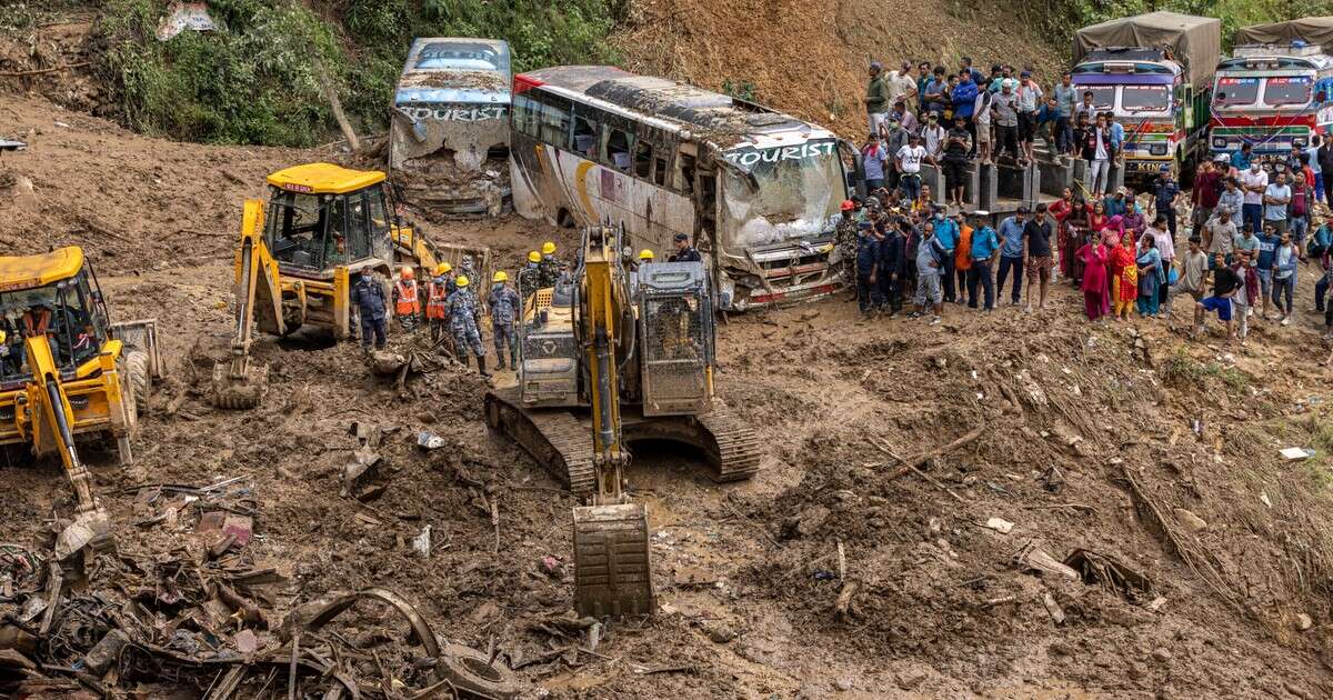 Stolica Nepalu odcięta od świata. Dziesiątki ofiar po zejściu lawin błotnych