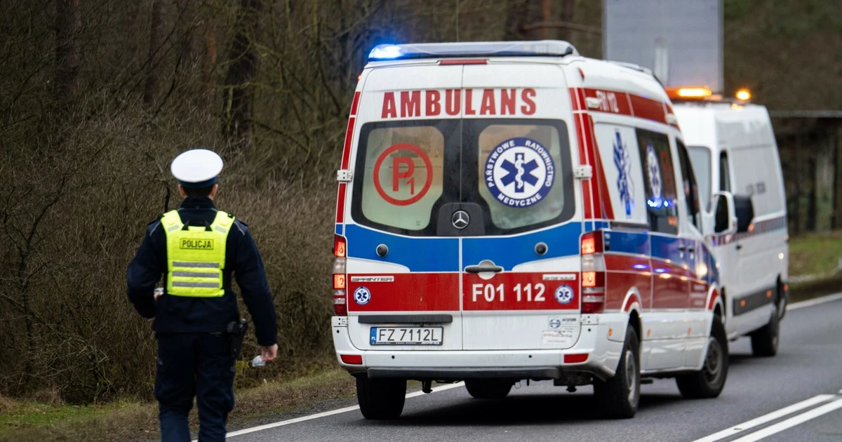 Tragiczny wypadek pod Piotrkowem Trybunalskim. Droga całkowicie zablokowana