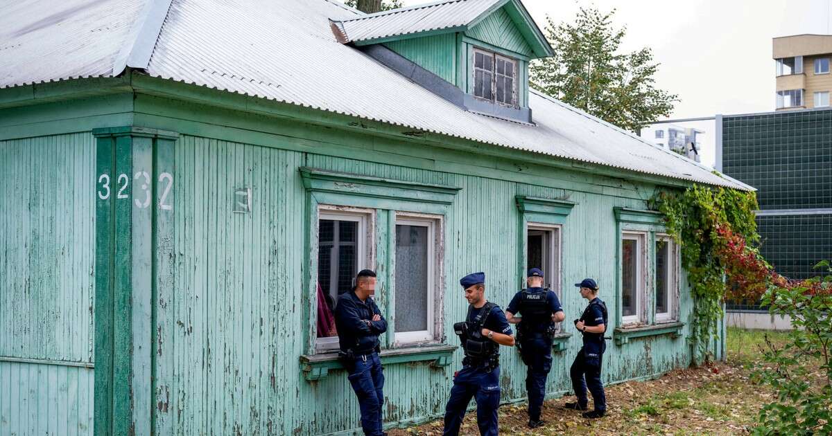 Awantura na zabytkowym osiedlu w Warszawie. 