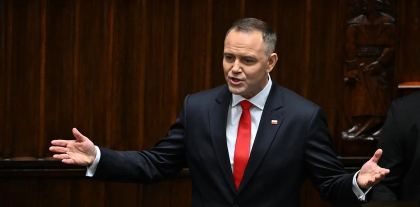 CPK, wiek emerytalny, mieszkania komunalne. O tym mówił Nawrocki w orędziu