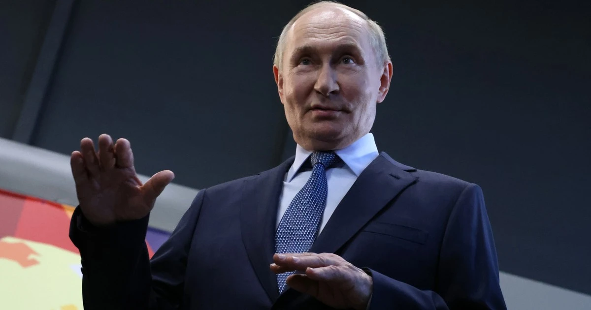 Putin dokręca śrubę. Nowe przepisy pozwolą uznać każdą grupę za 