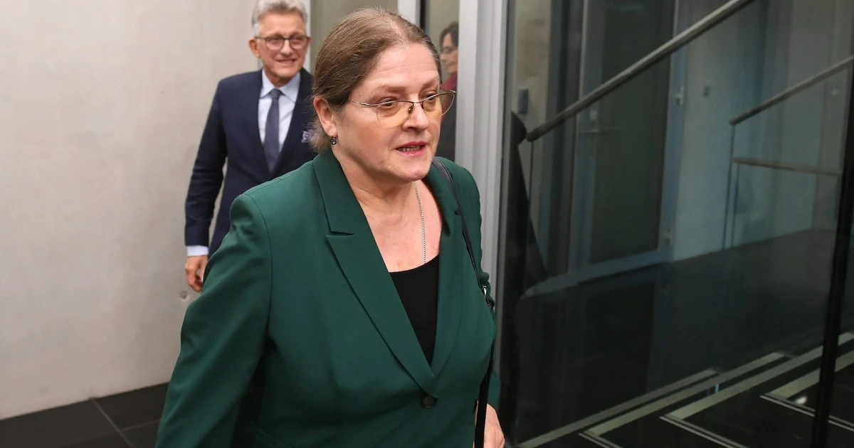 Jak to możliwe, że Krystyna Pawłowicz orzeka, mimo decyzji lekarzy. Jest wyjaśnienie