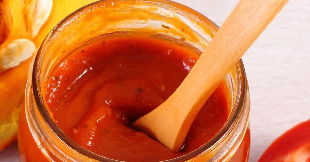 Nie uwierzysz, z czego robi się ten ketchup. Jest o niebo lepszy od pomidorowego