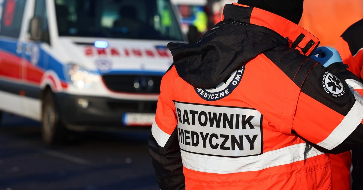Dramatyczny wypadek w Łodzi. Betonowy płot runął na bawiące się dziecko