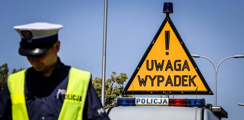 SUV zderzył się z ciężarówką pod Kłobuckiem. Jedna z kobiet nie miała szans